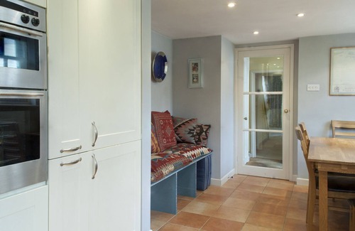 New Forest District House | Sea House,Lymington, a lovely Georgian house. IN 2025, WE OFFER A 10% REDUCTION.