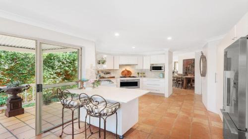 North Avoca House | Sea La Vie Close To Beach , Wifi Acccom Holidays