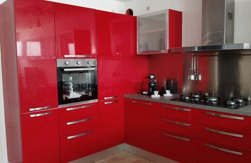 Tolfa House | Sea lilies