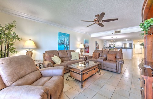 Redington Shores Condo | Sea Oats 106: 3 BR, 2 BA Condominium in Redington Shores, Sleeps 8