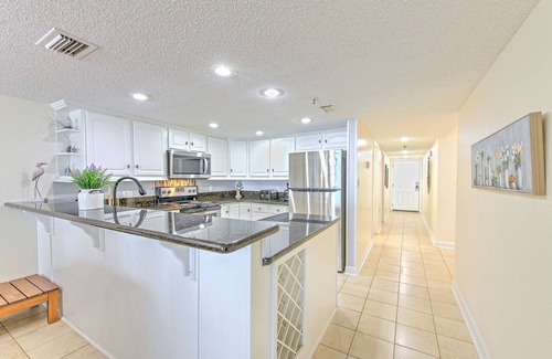 Redington Shores Condo | Sea Oats 106: 3 BR, 2 BA Condominium in Redington Shores, Sleeps 8