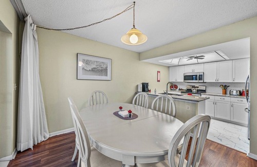 Boca Grande Condo | Sea Oats 123 - Pool, Tennis - Elevators - Gulf View - Sleeps 4