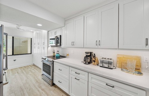 Boca Grande Condo | Sea Oats 154 - Gulf Front - 2 bed/2 bath - Tennis - Elevator - Sleeps 6