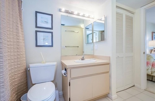 Downtown Boca Grande Historic District Condo | Sea Oats 336 by RedAwning