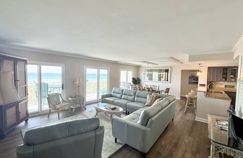 Navarre Beach Condo | Sea Oats 4 Bedroom Condo by RedAwning