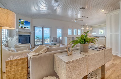 Indian Rocks Beach House | Sea Oats Beach House and Bungalow - 5 Bedroom Direct Gulf Front with a Pool!