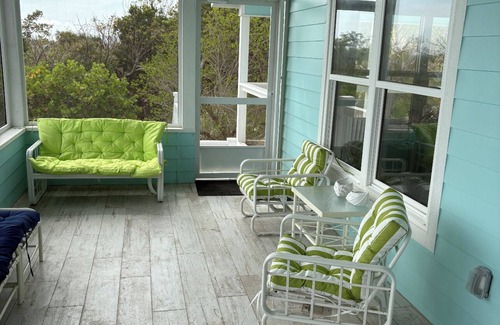 Green Turtle Cay House | Sea Orchid a 2-2 house, located on Green Turtle Cay Abaco Bahamas