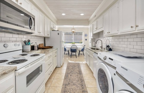 Saint Simons Island Condo | Sea Palms Colony - 2 bed/2 bath ground level condo- Pup Friendly