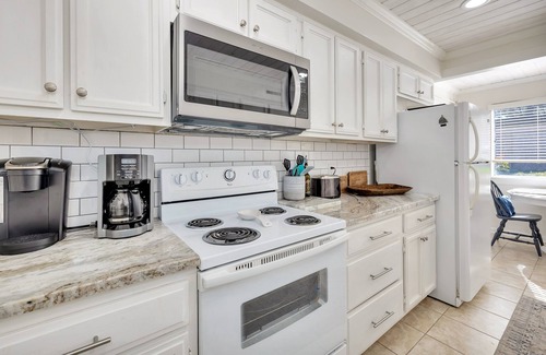 Saint Simons Island Condo | Sea Palms Colony - 2 bed/2 bath ground level condo- Pup Friendly