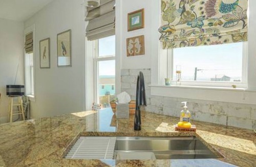 North Topsail Beach House | Sea Pearl- Come relax in the sand