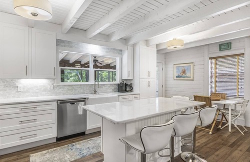 Santa Rosa Beach Cottage | Sea Pines Cottage-Rustic Charm in Santa Rosa Bch!