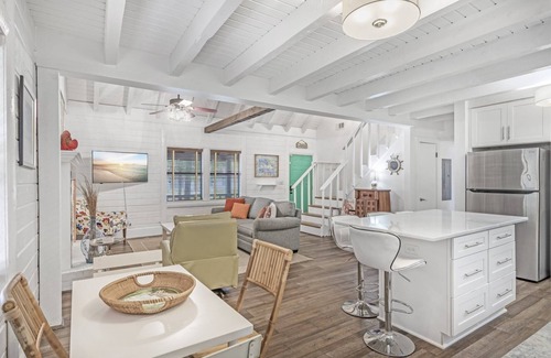 Santa Rosa Beach Cottage | Sea Pines Cottage-Rustic Charm in Santa Rosa Bch!