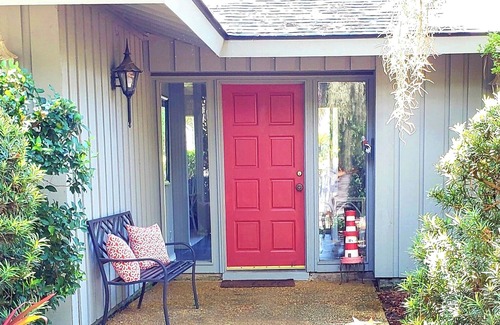Beach Lagoon House | SEA PINES on Beach Lagoon 2nd Row 2 min walk to beach. Additional GUEST HOUSE