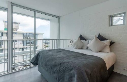 Sea Point Apartment | Sea Point Sunset Views Stylish Escape