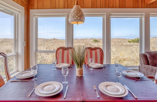 Manzanita Cabin | Sea Princess (MCA 1227)