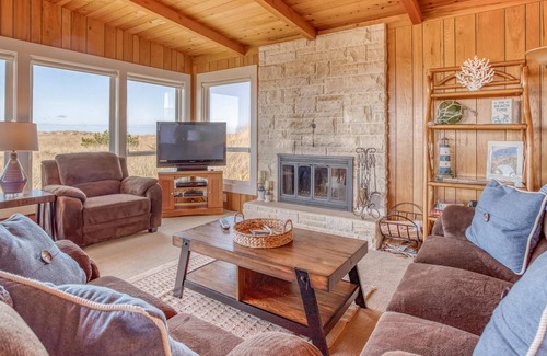 Manzanita Cabin | Sea Princess (MCA 1227)