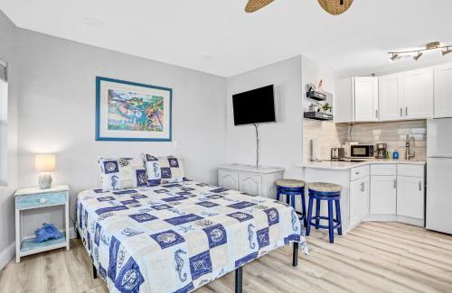 North Redington Beach Hotel | Sea Rocket 21