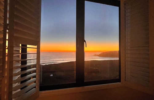 Praa Sands Cottage | SEA SANDS, pet friendly, luxury holiday cottage in Praa Sands