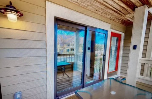 Heron Harbour Isle Condo | Sea Scape 1Br Condo
