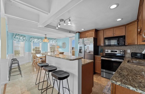 Duck Condo | Sea Seeker 2 Bedroom Semi-Oceanfront Condo at Barrier Island Station