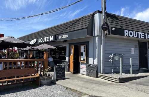 Sooke House | Sea Shell Cove Family/Pet friendly|New Beds & 5 minutes from the beach!