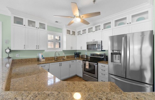 Indian Rocks Beach Apartment | Sea Side #102 Gulf-Front 3BR Condo on Indian Rocks Beach – Stunning Views & Heated Pool