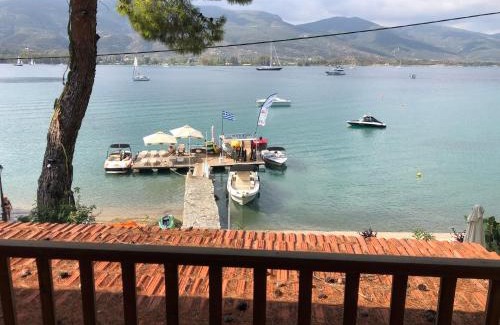 Poros House | Sea-side 3 BEDROOM- BEACH HOUSE