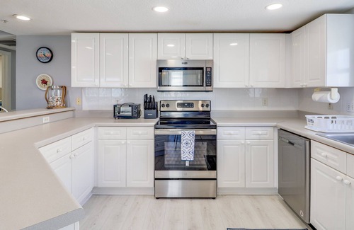 New Smyrna Beach Condo | Sea & Sky Retreat | 3BR Oceanwalk w/Ocean Views + Pool