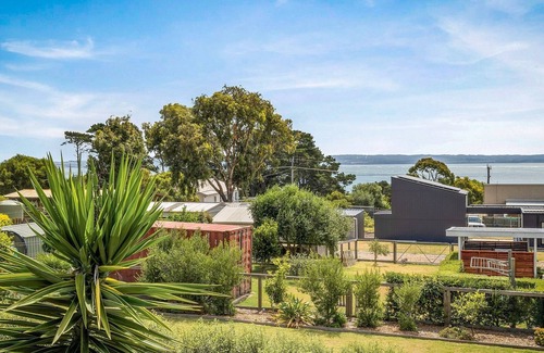 Ventnor House | Sea to Sunset View in Ventnor