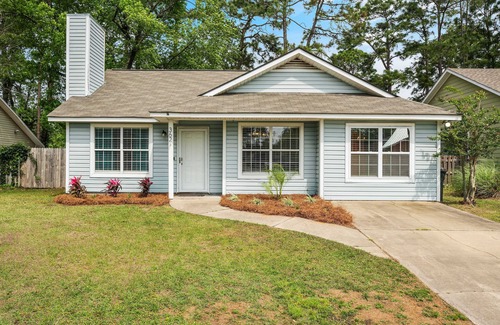 Brunswick House | Sea Turtle Cottage | 3 Bed, 1 Bath