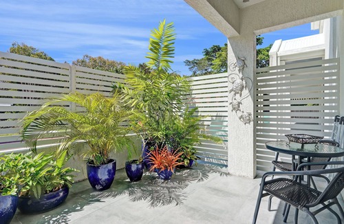 Clifton Beach Apartment | Sea Turtle ncozy studio in marvelous Clifton Beach
