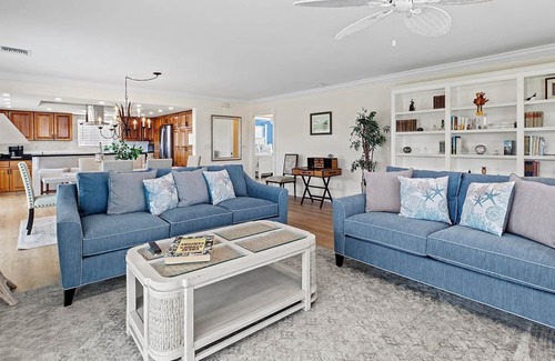 Coury House | Sea View 3bed/2.5 bath with private pool