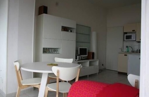 Saint-Pierre-Quiberon Apartment | Sea view apartment with direct beach access, private parking, sleeps 4