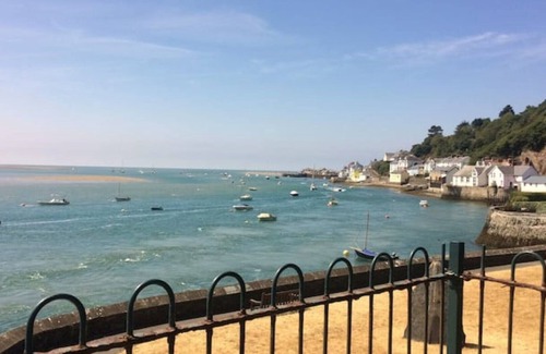 Aberdovey Apartment | Sea View Aberdovey - Westhaven Apartment