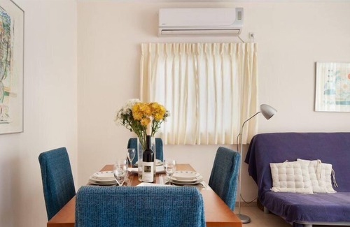 Old North Apartment | Sea view! At 100 meters from Metzizim Beach! In the Heart of Tel Aviv