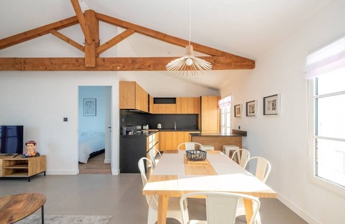 La Flotte Apartment | Sea view brand new appartment in the center of la Flotte