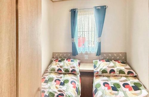 Towyn House | Sea View Caravan
