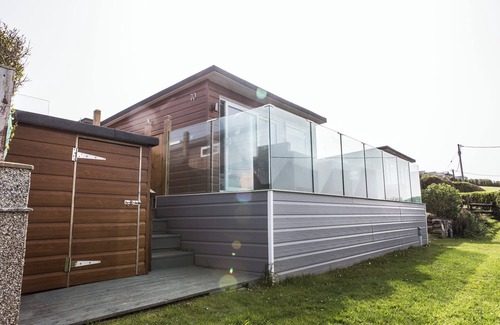 Plymouth Ski Chalet | Sea View Chalet