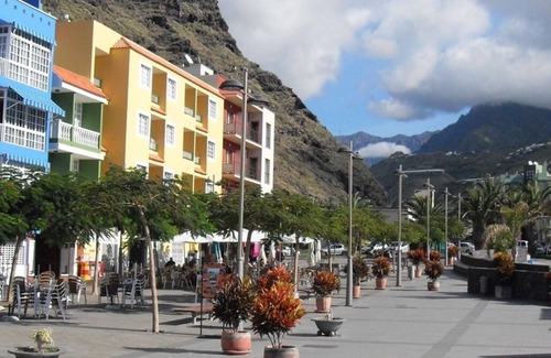 Puerto de Tazacorte Apartment | Sea View Double Bedroom Apartment by the beach in Puerto de Tazacortes, La Palma