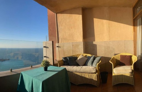 Al-Muntazah Apartment | Sea view hotel apartment in Miami