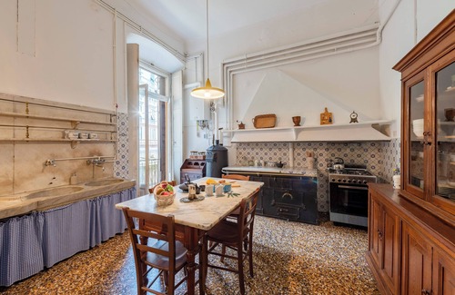 Carignano Apartment | Sea View House Next to Genova Waterfront