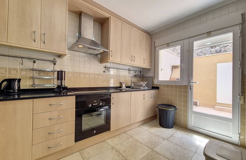Lentiscar Ski Chalet | Sea view house with jacuzzi, Wi-Fi and Parking