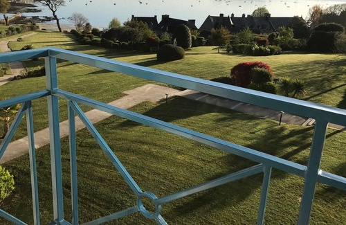 Saint-Igneuc Apartment | Sea View Living The Dream ~ Dinard