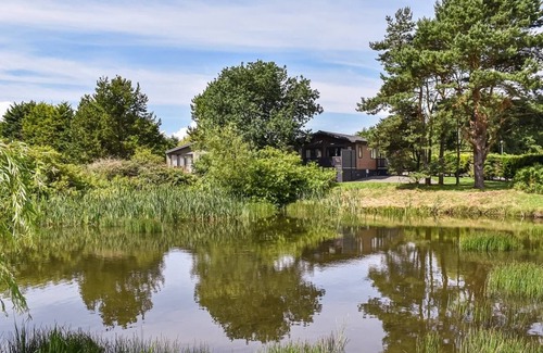 Kirkcudbright Ski Chalet | Sea View Lodge 3 Pet Friendly