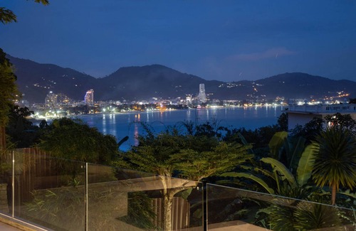 Patong Villa | Sea view Patong Grand villa