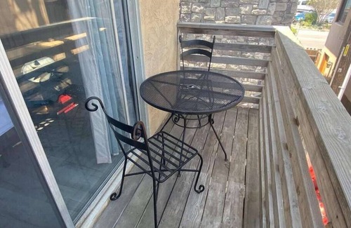 Silver Strand Apartment | Sea View, Pool Table, Surf, Kayak, Bikes, W/d, A/c
