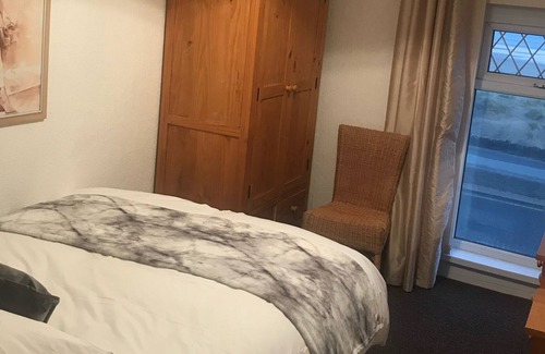 Castle House | Sea View stays overlooking Swansea Bay
