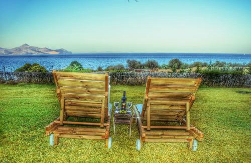 Agios Georgios Apartment | Sea View Suite Methana