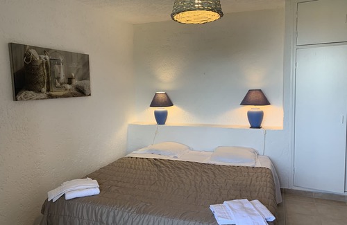 Residences du Golfe de Lava Apartment | Sea view villa 130 meters from the beach !