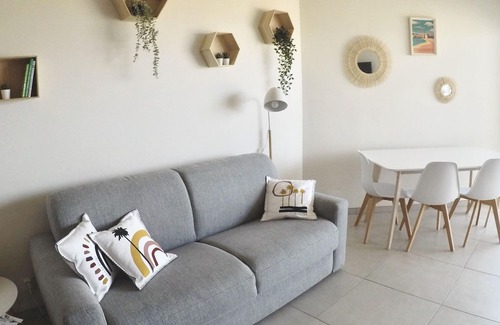 Sainte-Marie-Plage Apartment | Sea view with large terrace, swimming pool, at the foot of the Pyrenees